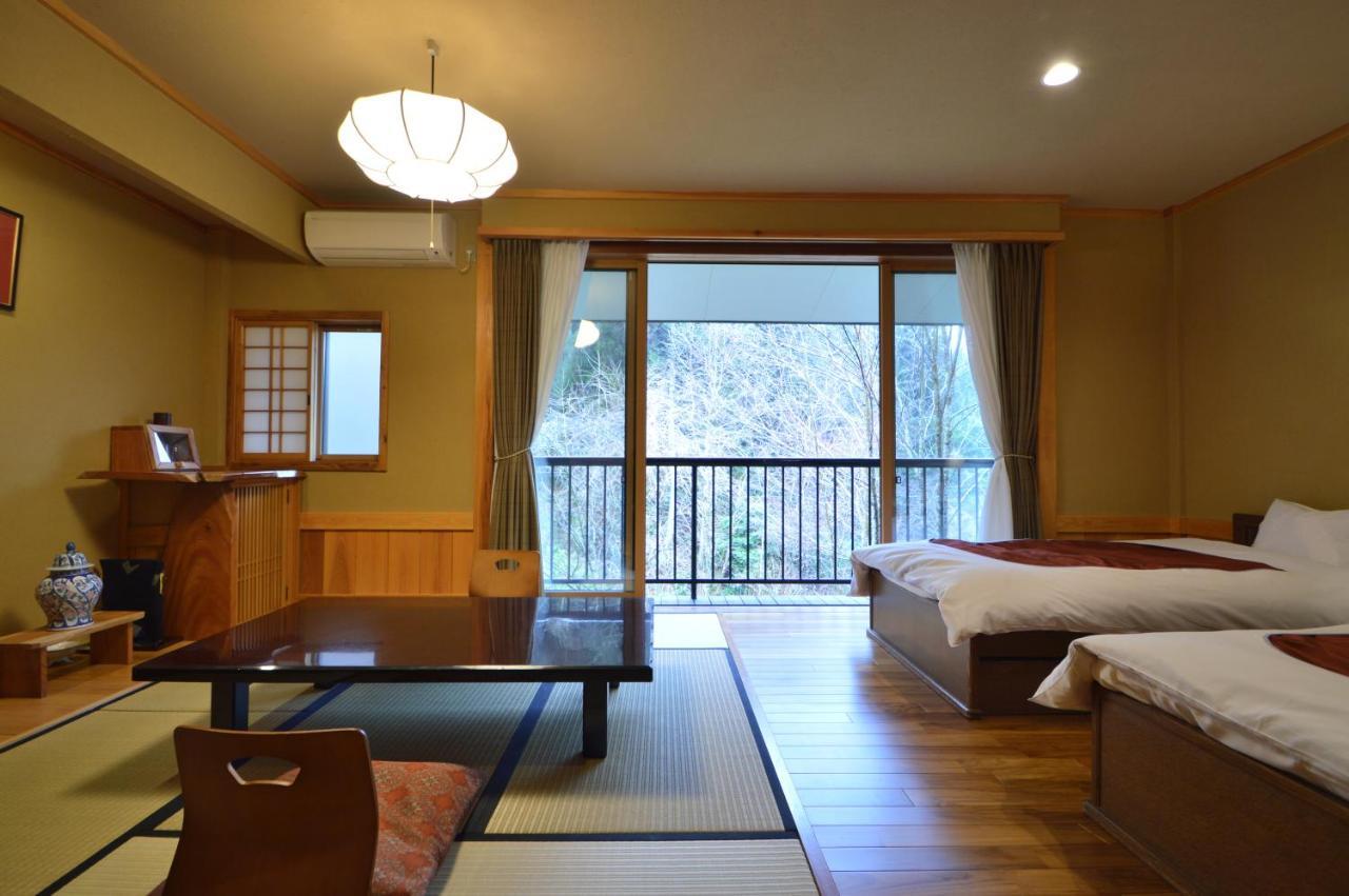 Kurokawa Onsen Oku No Yu Minamioguni Exterior foto