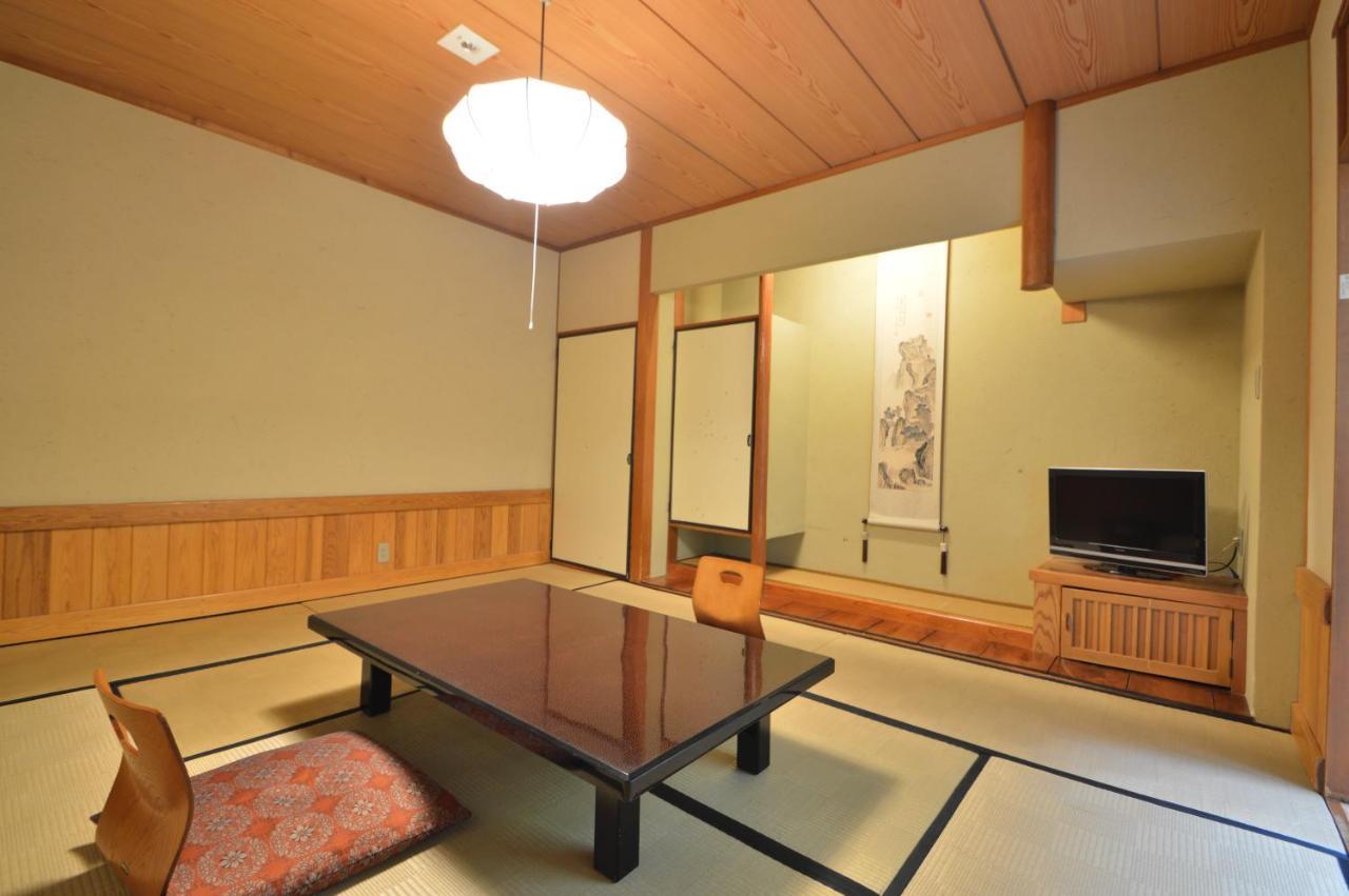 Kurokawa Onsen Oku No Yu Minamioguni Exterior foto