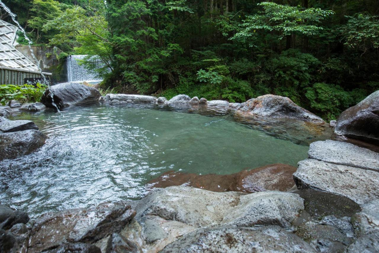 Kurokawa Onsen Oku No Yu Minamioguni Exterior foto